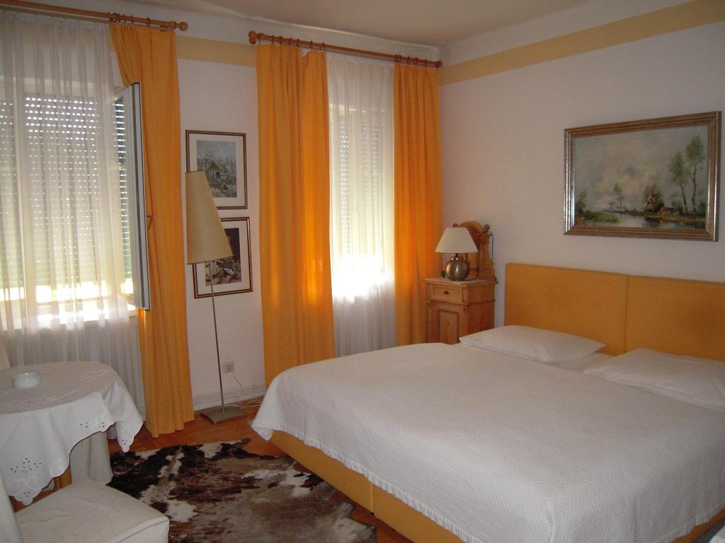 Gasthof Gerlinde Gibiser Hotel Heiligenkreuz im Lafnitztal Bilik gambar